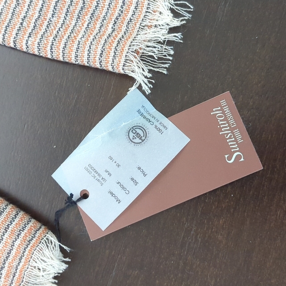 NWT Cashmere Featherlight Mongolian Scarf - Picture 3 of 5